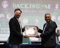 Award distribution in HACK JNU 4.0 event image 1
